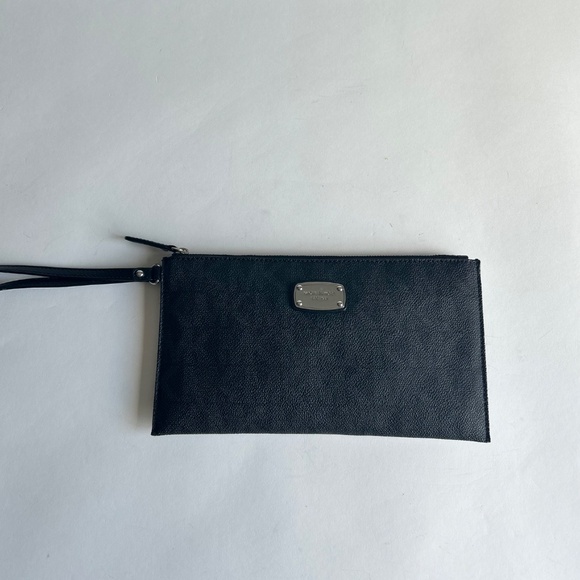 Michael Kors Black Grey Signature Logo Crossgrain Leather Wristlet - Picture 3 of 8